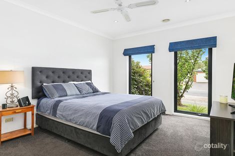 Property photo of 2 Cahill Court Highton VIC 3216
