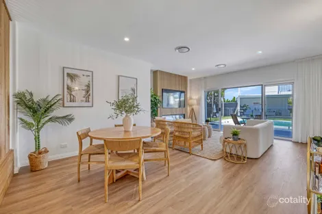 Property photo of 33 Rudd Street Broadbeach Waters QLD 4218