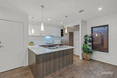 Property photo of 27 Canmore Street Cranbourne East VIC 3977