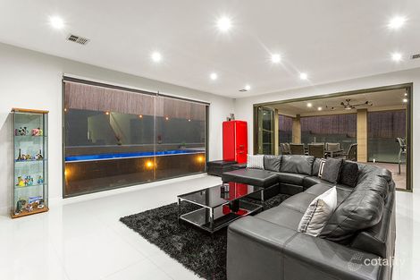 Property photo of 9 St Ronans Grove South Morang VIC 3752