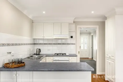 Property photo of 30 Kitchener Road Croydon VIC 3136