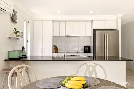 Property photo of 5 Clancy Court Rothwell QLD 4022