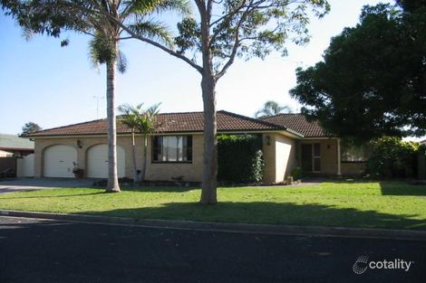 15 Wyuna Pl, Forster, NSW 2428