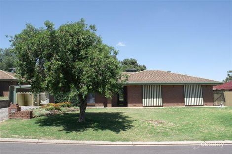 Property photo of 27 Luringa Close Craigmore SA 5114