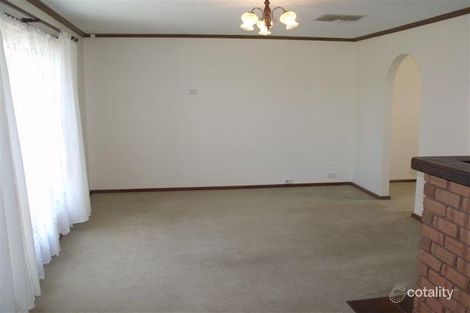 Property photo of 27 Luringa Close Craigmore SA 5114