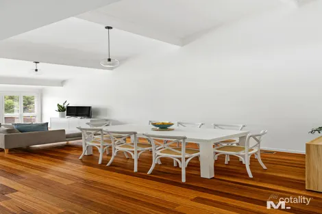 Property photo of 2/2 Richardson Street Essendon VIC 3040