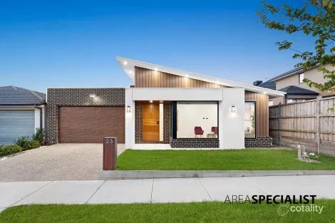 Property photo of 23 Eiger Street Clyde North VIC 3978