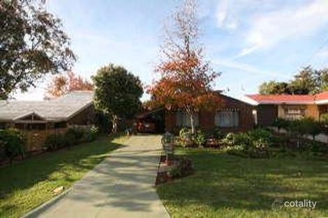 11 Amberly Dr, Happy Valley, SA 5159