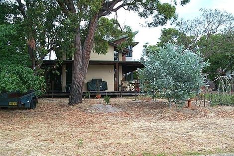 Property photo of 32 Henley Road Ardross WA 6153