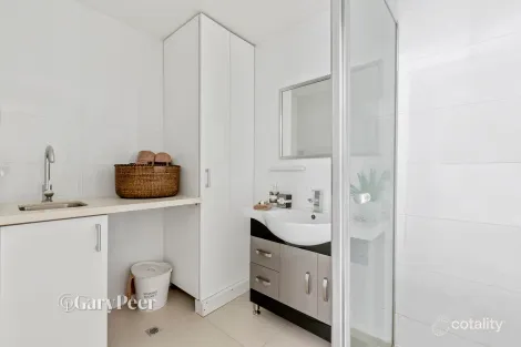 Property photo of 202/437 North Road Ormond VIC 3204