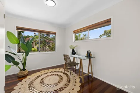 Property photo of 31 Colombo Street Wishart QLD 4122