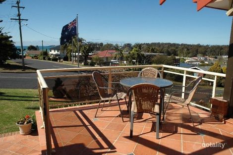 Property photo of 18 Calton Road Batehaven NSW 2536