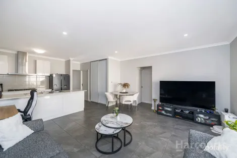 Property photo of 177 Nicholas Road Hocking WA 6065