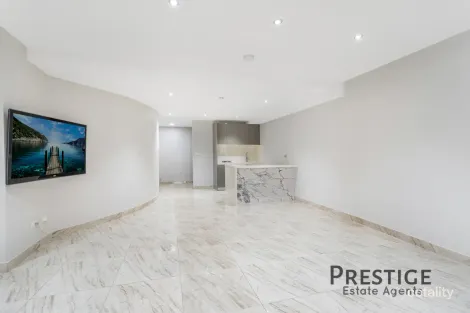 Property photo of 31 Cuthbert Crescent Edensor Park NSW 2176