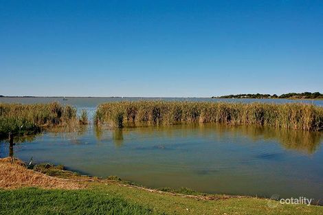 36 Edison St, Hindmarsh Island, SA 5214