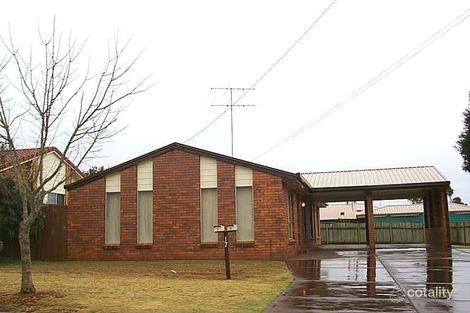 17 Schultz St, Kearneys Spring, QLD 4350