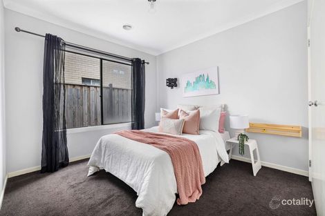 Property photo of 16 Pascolo Way Wyndham Vale VIC 3024