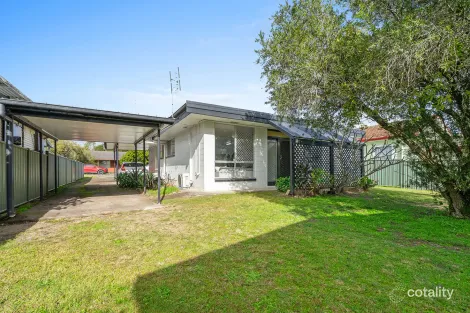 Property photo of 2/13 Meredith Crescent Raymond Terrace NSW 2324