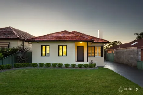 10 Hinemoa St, Panania, NSW 2213