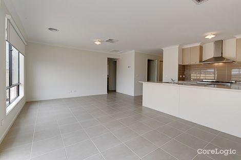 Property photo of 6 Tivoli Way Mickleham VIC 3064