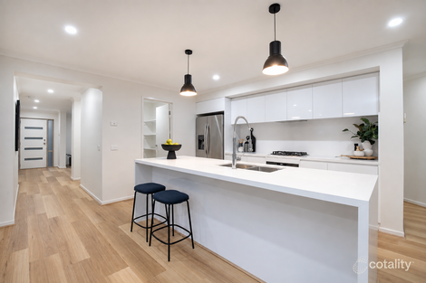 Property photo of 6 Chartwell Crescent Derrimut VIC 3026