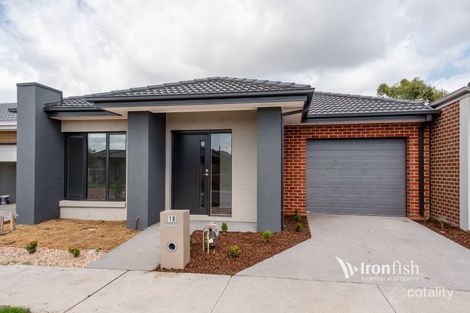 18 Handley Cres, Officer, VIC 3809