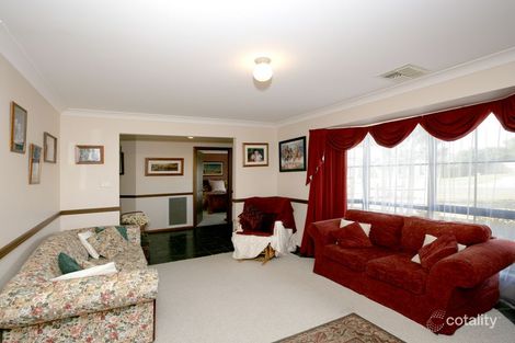 Property photo of 17 Cowan Place Lloyd NSW 2650