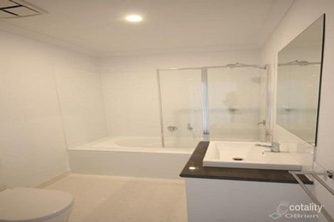 Property photo of 56 Topal Drive Officer VIC 3809