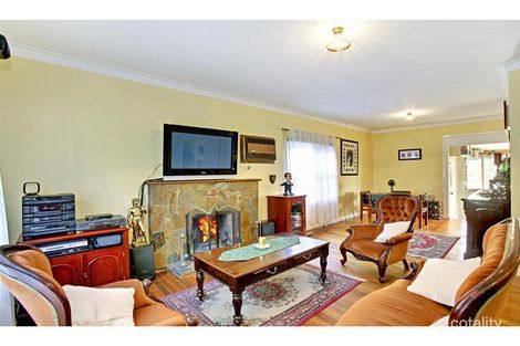 Property photo of 579 Elgar Road Mont Albert North VIC 3129