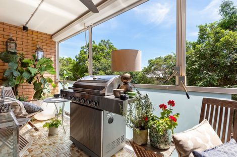 Property photo of 1/61 Rialto Street Coorparoo QLD 4151