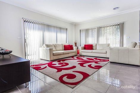 Property photo of 2/119 Rokewood Crescent Meadow Heights VIC 3048