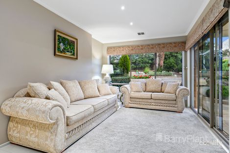 Property photo of 12 Warbler Walk South Morang VIC 3752