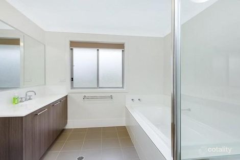 Property photo of 27 Lookout Circuit Stanhope Gardens NSW 2768