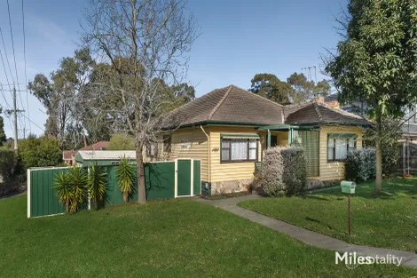 Property photo of 38 Macleod Parade Macleod VIC 3085