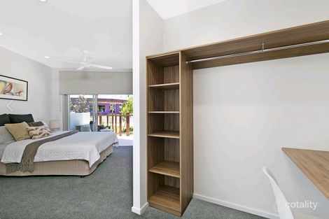 Property photo of 1/22 Bay Terrace Wynnum QLD 4178