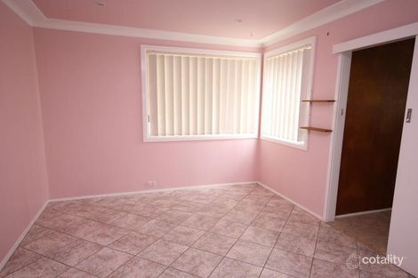 14 Brisbane Rd, Campbelltown, NSW 2560