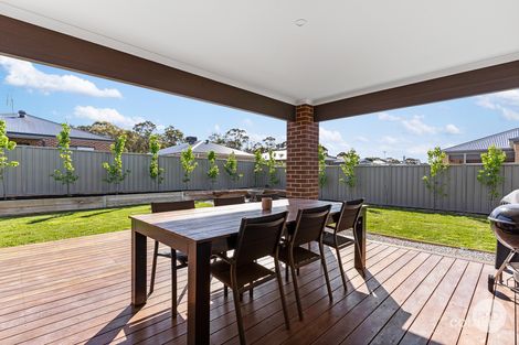Property photo of 22 Morello Way Epsom VIC 3551