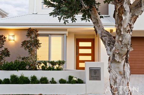 Property photo of 9 Breaksea Drive North Coogee WA 6163