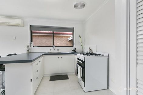 Property photo of 2/6 McComb Street Lilydale VIC 3140
