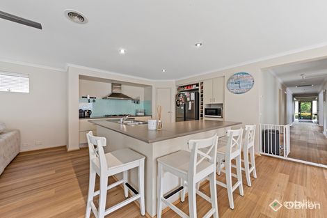 Property photo of 28 Stefan Drive Berwick VIC 3806