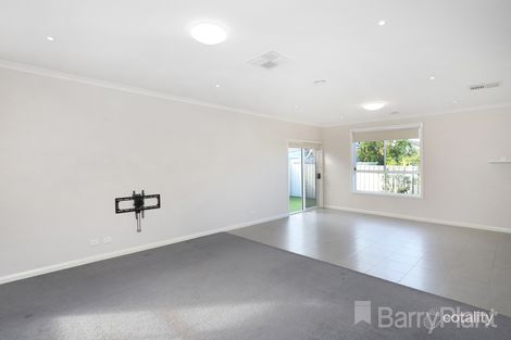 Property photo of 2/16 Chelsey Street Ardeer VIC 3022