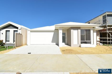 27 Gumblossom Ave, Piara Waters, WA 6112