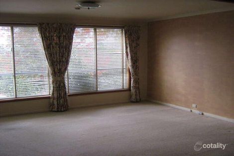 Property photo of 33 Bavin Street Curtin ACT 2605