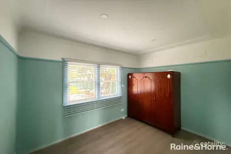 Property photo of 14 Cambridge Street Ingleburn NSW 2565