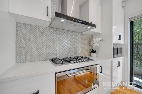 Property photo of 5/5-6 Chelsworth Place Caroline Springs VIC 3023