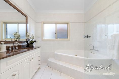 Property photo of 13 Flemming Close Merrylands West NSW 2160