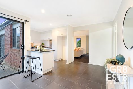 Property photo of 18 Sing Crescent Berwick VIC 3806