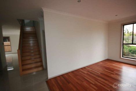 Property photo of 8 Saronvale Crescent Hillside VIC 3037