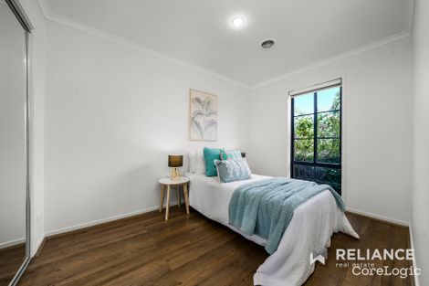 Property photo of 32 Ashton Crescent Hoppers Crossing VIC 3029