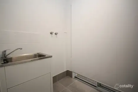 Property photo of 10 Silvertop Crescent Spring Mountain QLD 4300